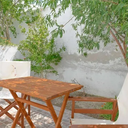 το μεγάλο αμπέλι Apartment Megalochori (Santorini)